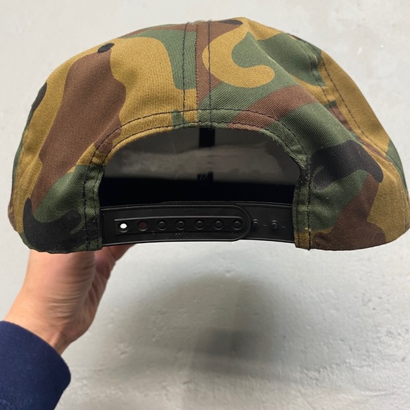 Area BFE full camouflage flatbill snapback - Picture 9 of 9